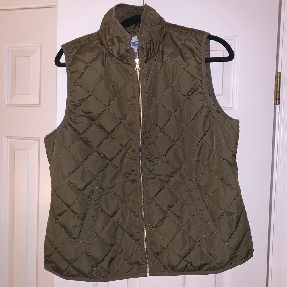 Old Navy Vest NEVER WORN